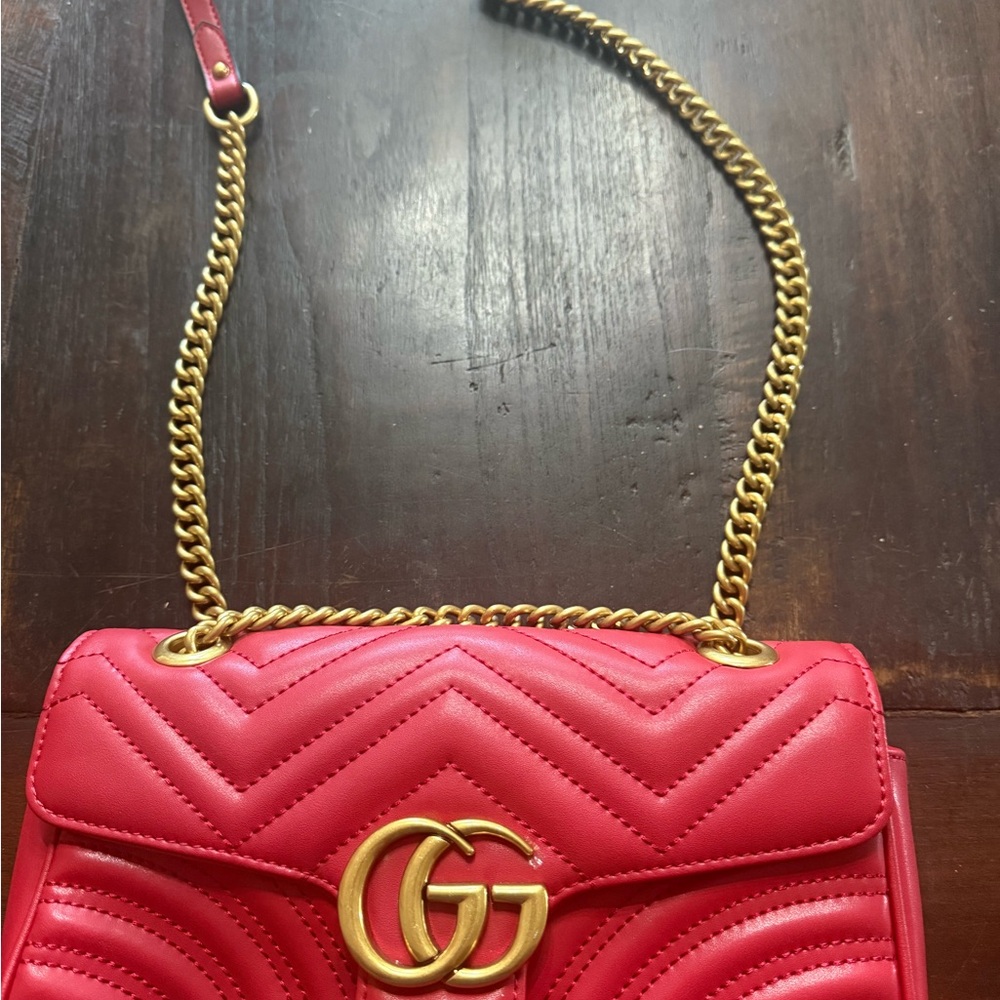 Gucci red quilted Shoulder/ crossbody Bag with Gold Chain